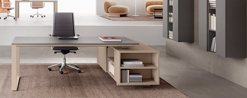 Schreibtisch mit Anbautisch und Sideboard