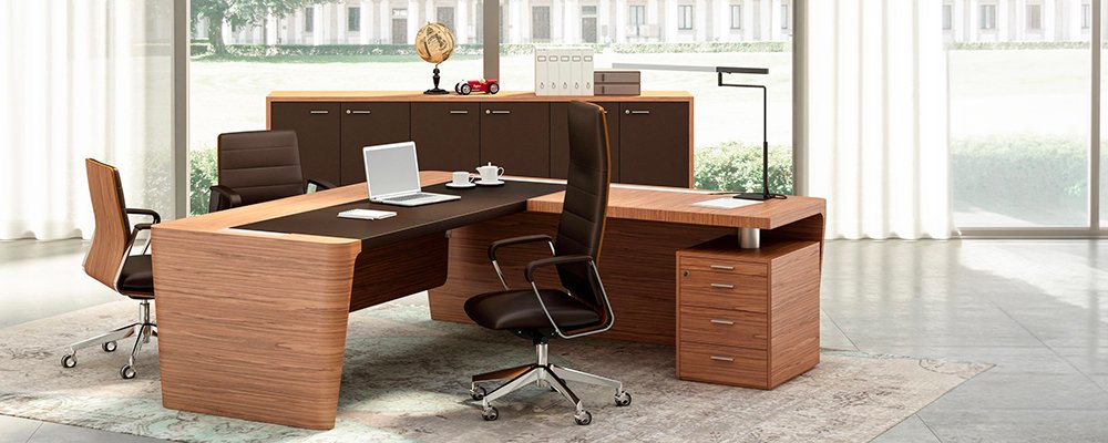 Schreibtisch mit Anbautisch und Sideboard